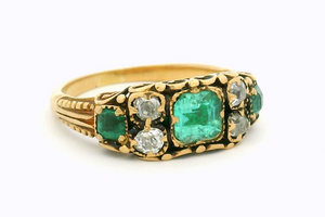 ANTIQUE GEORGIAN c1830 EMERALD & DIAMOND RING 22ct GOLD