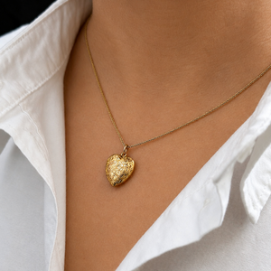 ANTIQUE EDWARDIAN 1910 ETCHED HEART PENDANT 9ct GOLD