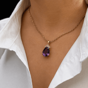 VINTAGE AMETHYST & DIAMOND PENDANT 14ct GOLD