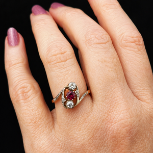 ANTIQUE ART NOUVEAU DIAMOND & RUBY RING 14ct GOLD