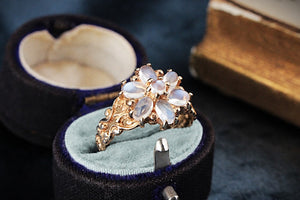 VINTAGE 1975 MOONSTONE FLOWER RING 9ct GOLD