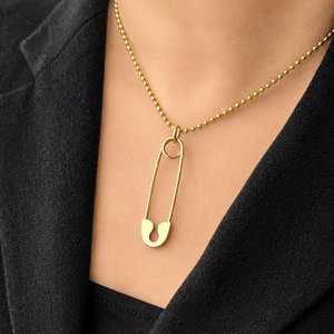 MID-CENTURY 1976 SAFETY PIN PENDANT/EXTENDER 9ct GOLD