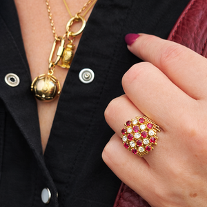 VINTAGE MID-CENTURY 1969 RUBY & DIAMOND RING 18ct GOLD