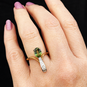 VINTAGE c1940’s SAPPHIRE & DIAMOND RING 18ct GOLD