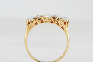 VINTAGE 1975 SOLID OPAL & DIAMOND RING 18ct GOLD