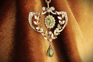 ANTIQUE EDWARDIAN PERIDOT & SEED PEARL PENDANT 9ct GOLD