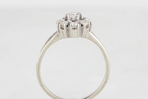 VINTAGE .53ct DIAMOND DAISY RING 14ct GOLD