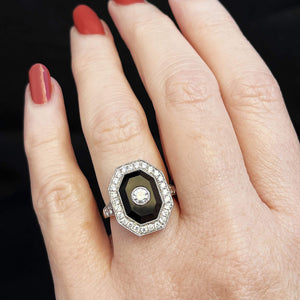 MODERN ONYX & DIAMOND RING 14CT GOLD