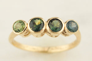R&V BESPOKE SAPPHIRE RING 9ct YELLOW GOLD