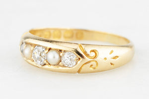 ANTIQUE VICTORIAN 1892 DIAMOND & PEARL RING 18ct GOLD
