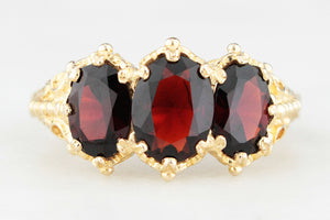 RETRO 1974 GARNET TRILOGY RING 9CT GOLD