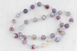 BESPOKE PLUM TOURMALINE & AQUAMARINE NECKLACE WITH 9ct GOLD CLASP