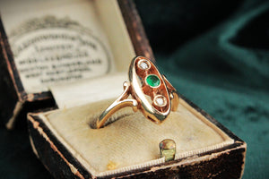 VINTAGE DIAMOND & EMERALD RING 9ct GOLD