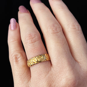 ANTIQUE EDWARDIAN ETCHED 6.17mm BAND 18ct GOLD