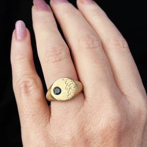 BESPOKE TEAL SAPPHIRE ETCHED SIGNET RING 9CT GOLD