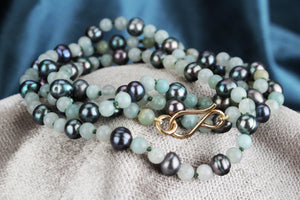 BESPOKE TAHITIAN PEARL & AQUAMARINE NECKLACE 9ct GOLD
