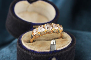 ANTIQUE EDWARDIAN FIVE-STONE 1.08ct DIAMOND RING IN 18ct YELLOW GOLD