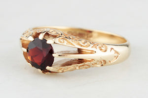 RETRO 1979 GARNET RING 9ct GOLD