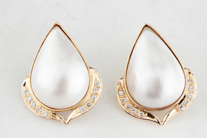 DESIGNER MABE PEARL & DIAMOND STATEMENT EARRINGS 18ct GOLD