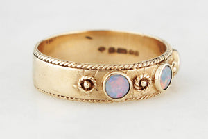 VINTAGE SOLID OPAL TRILOGY BAND 9ct GOLD