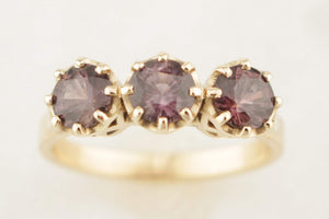 R&V BESPOKE SAPPHIRE TRILOGY RING 9ct YELLOW GOLD