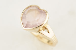 R&V ROSE QUARTZ HEART COCKTAIL RING 9ct YELLOW GOLD