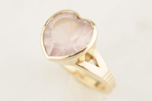 R&V ROSE QUARTZ HEART COCKTAIL RING 9ct YELLOW GOLD