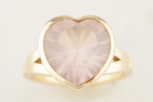 R&V ROSE QUARTZ HEART COCKTAIL RING 9ct YELLOW GOLD