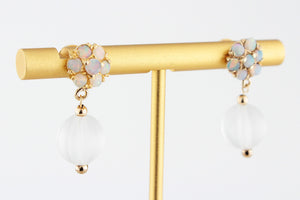 BESPOKE VINTAGE SOLID OPAL & CARVED CAMPHOR GLASS EARRINGS 9ct GOLD