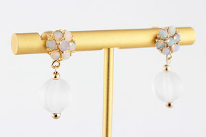 BESPOKE VINTAGE SOLID OPAL & CARVED CAMPHOR GLASS EARRINGS 9ct GOLD
