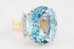 VINTAGE 21ct AQUAMARINE & DIAMOND RING 18ct GOLD