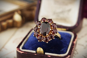 VINTAGE MID-CENTURY GARNET RING 9ct GOLD