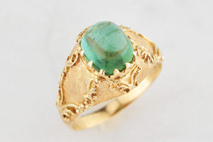 VINTAGE 18ct YELLOW GOLD CABOCHON EMERALD RING