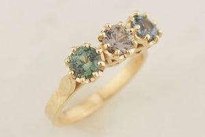 R&V BESPOKE SAPPHIRE TRILOGY RING 9ct YELLOW GOLD