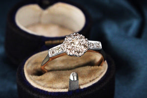 ANTIQUE ART DECO .70ct DIAMOND DAISY RING 18ct GOLD & PLATINUM