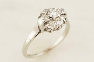 VINTAGE c1930 DIAMOND CLUSTER RING 18ct WHITE GOLD & PLATINUM