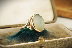 ANTIQUE EDWARDIAN c1900 CHRYSOBERYL CAT’S EYE RING 9ct GOLD