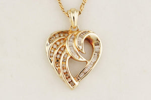 CONTEMPORARY DIAMOND HEART PENDANT 9ct GOLD