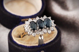 RETRO 1987 SAPPHIRE & DIAMOND RING 18ct GOLD