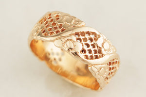 VINTAGE ESTATE ETCHED & PEIRCED 7.65mm BAND 9ct GOLD