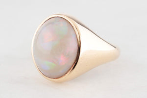 VINTAGE SOLID OPAL RING 9ct GOLD