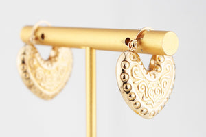 VINTAGE ETCHED HEART EARRINGS 9ct GOLD
