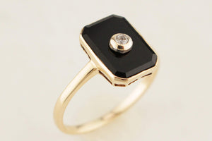 ANTIQUE c1920 ONYX & DIAMOND RING 9ct GOLD