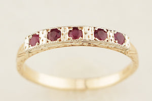 ANTIQUE c1920 FIVE STONE RUBY RING 9ct GOLD