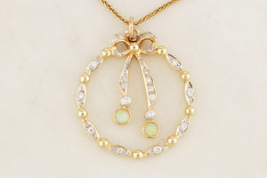 VINTAGE c1940 EDWARDIAN STYLE OPAL & DIAMOND PENDANT 14ct GOLD