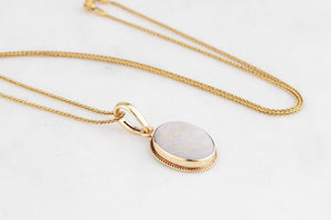 RETRO 1984 SOLID OPAL PENDANT 9ct GOLD