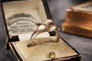 VINTAGE 1962 MID-CENTURY DIAMOND DOUBLE SNAKE RING 9ct GOLD