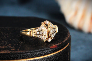 VINTAGE ART NOUVEAU STYLE 18CT DIAMOND RING 18ct GOLD