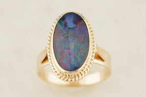 VINTAGE MID CENTURY OPAL TRIPLET RING 9ct GOLD