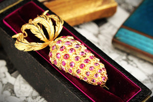 VINTAGE 4.5ct RUBY FRENCH RADISH BROOCH 18ct GOLD